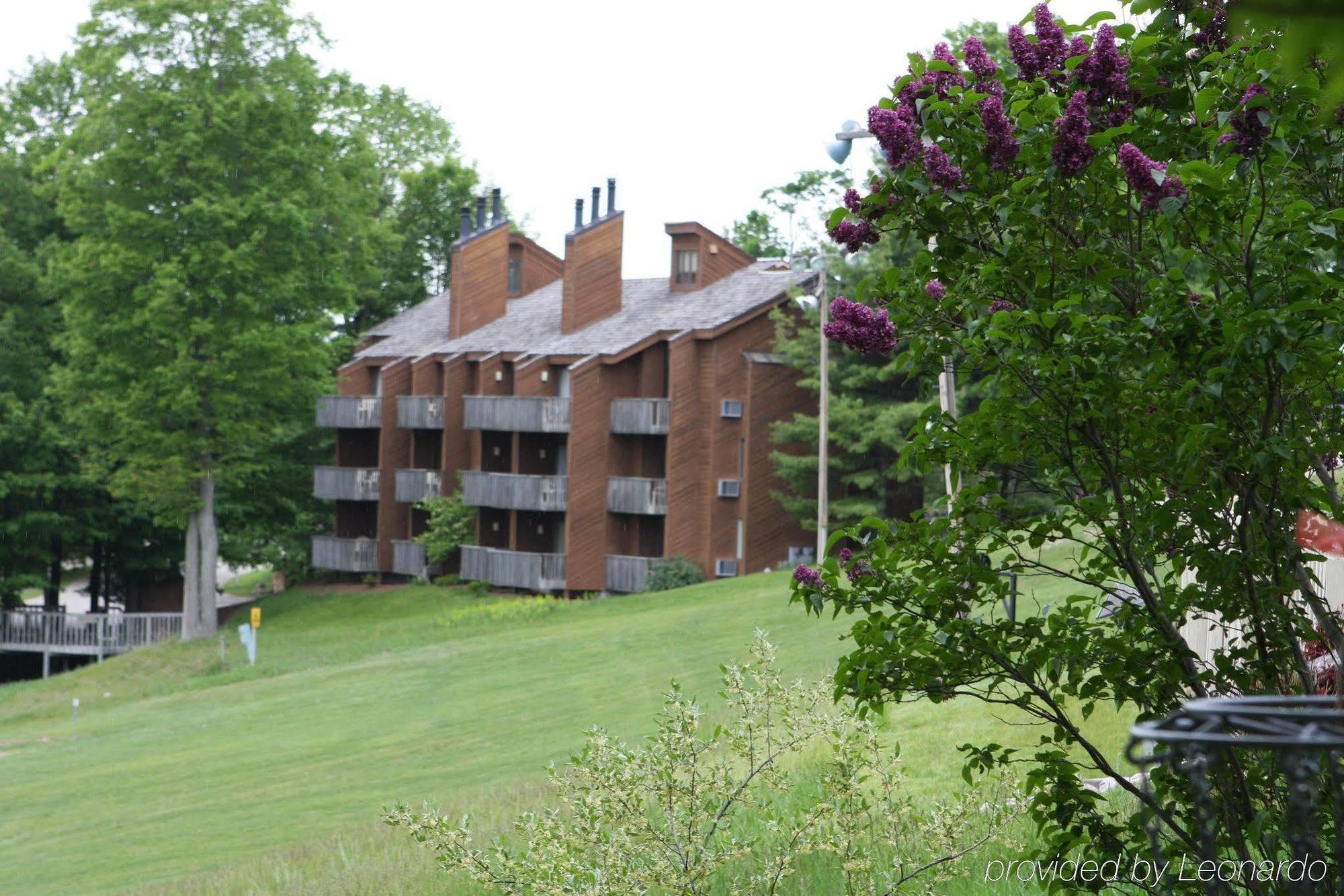 Summit Village Bellaire Buitenkant foto